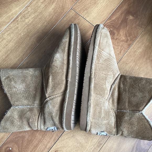 👠BOGO FREE👠BEAR PAWS💫 Girls Tan Slip-On Ugg Style Boots - Picture 5 of 11